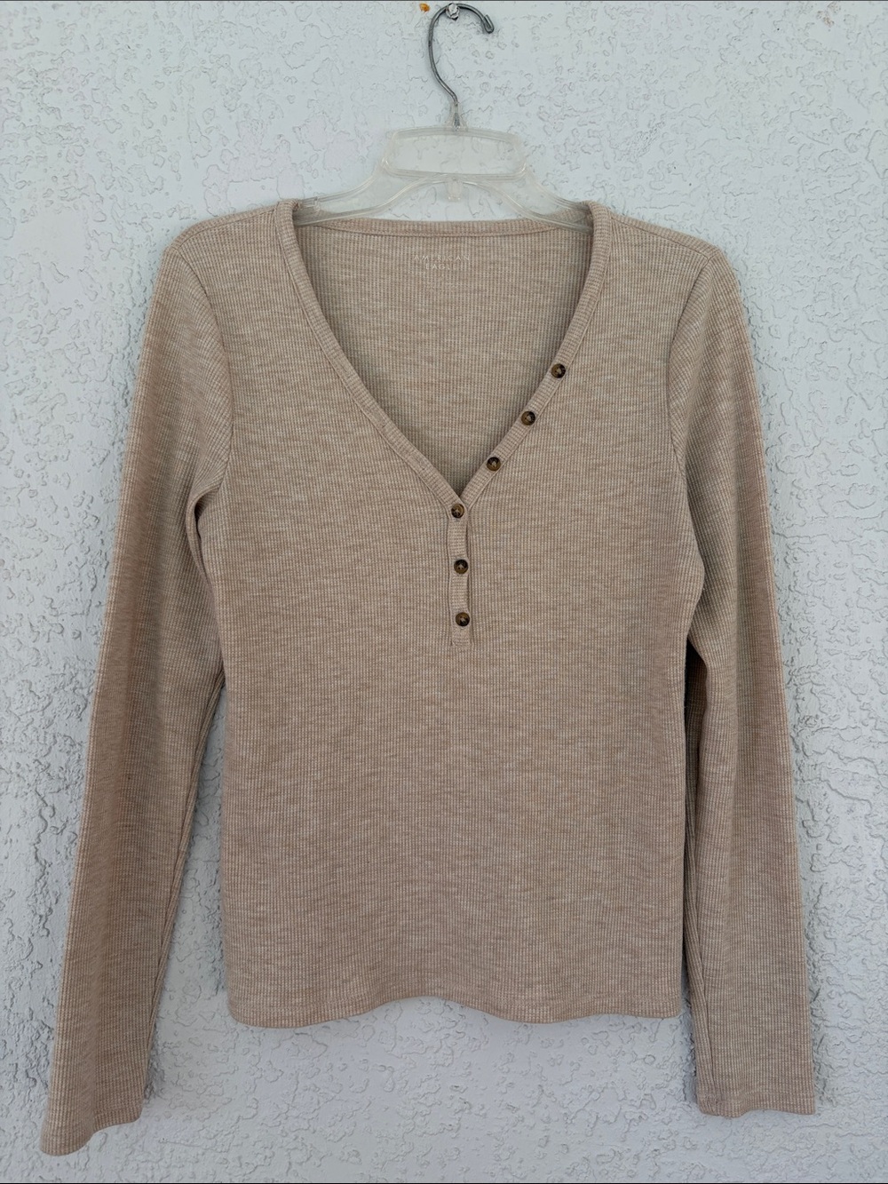 American Eagle Outfitters Beige Ribbed V-Neck Henley Long Sleeve Top size L